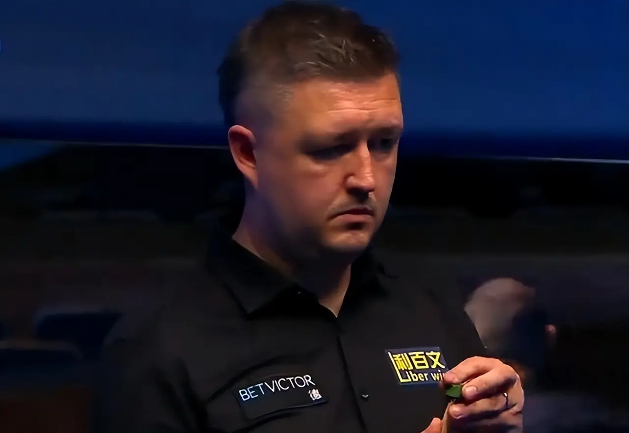 AA, 赛的卫冕冠, 同一时段安